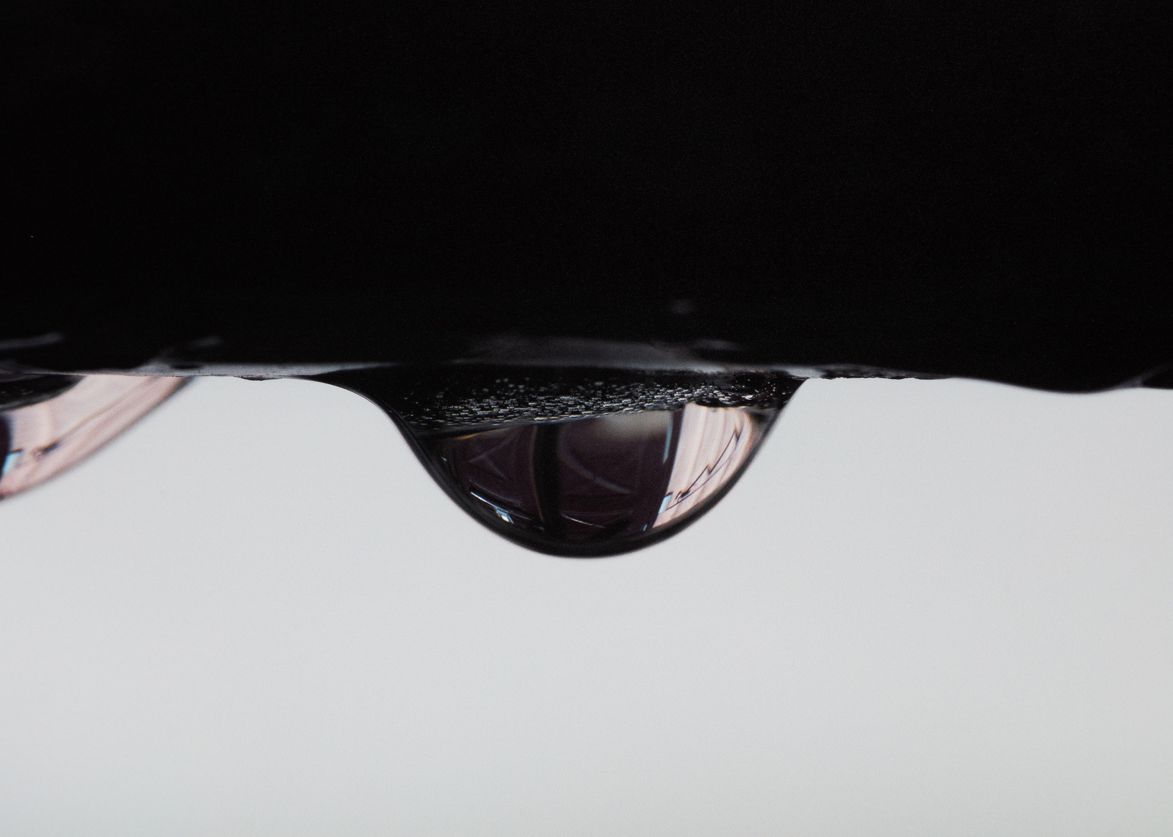 Viktor Fordell, Waterdrops 4 (Detail), 2025Giclée print, mounted on dibond, in artist's frame